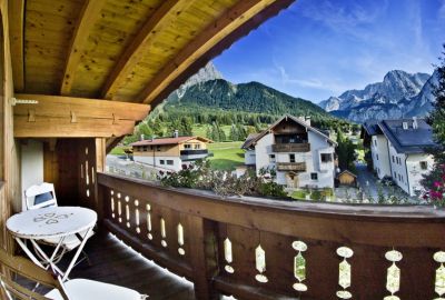 zugspitz-apps-ferienappartement-bergpano.jpg